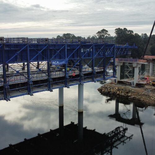 Overhead MSS at River Lima bridge construction, Portugal