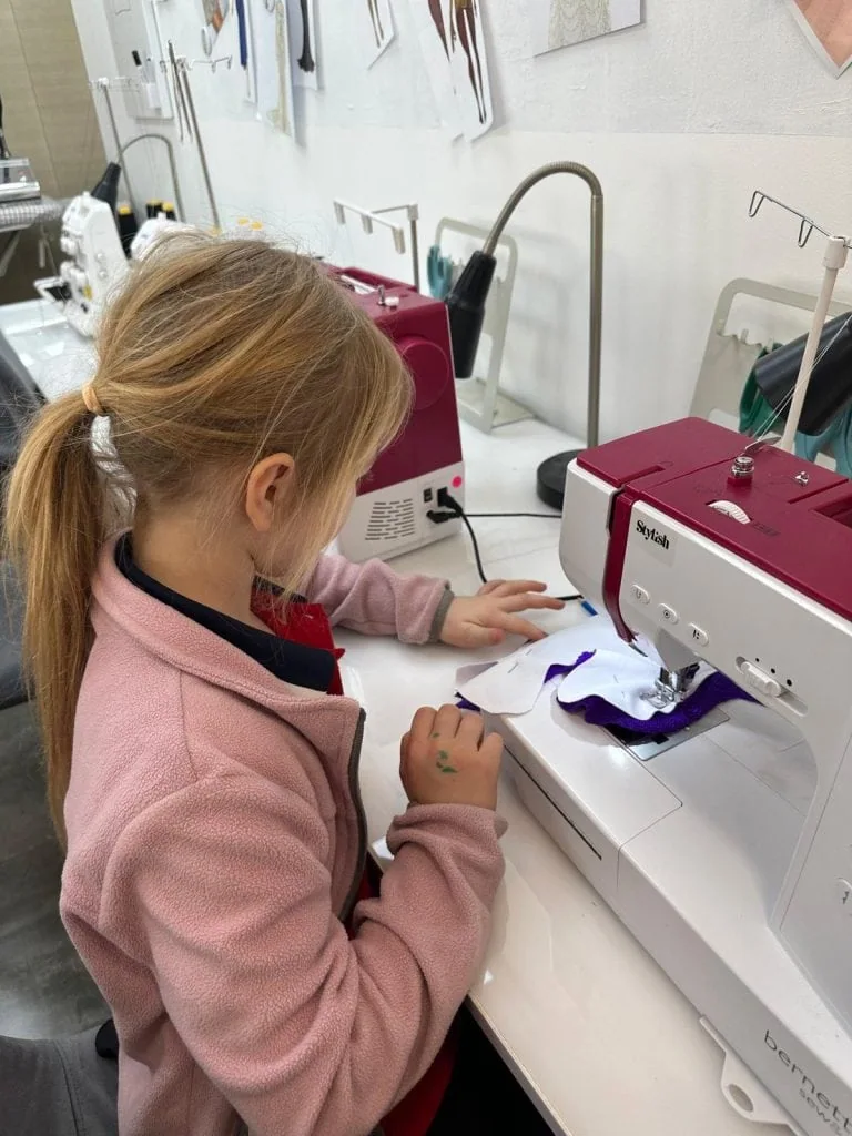 חוג תפירה לילדים - Stylish