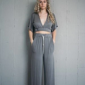 גזרת חולצת כיווצים - סטייליש