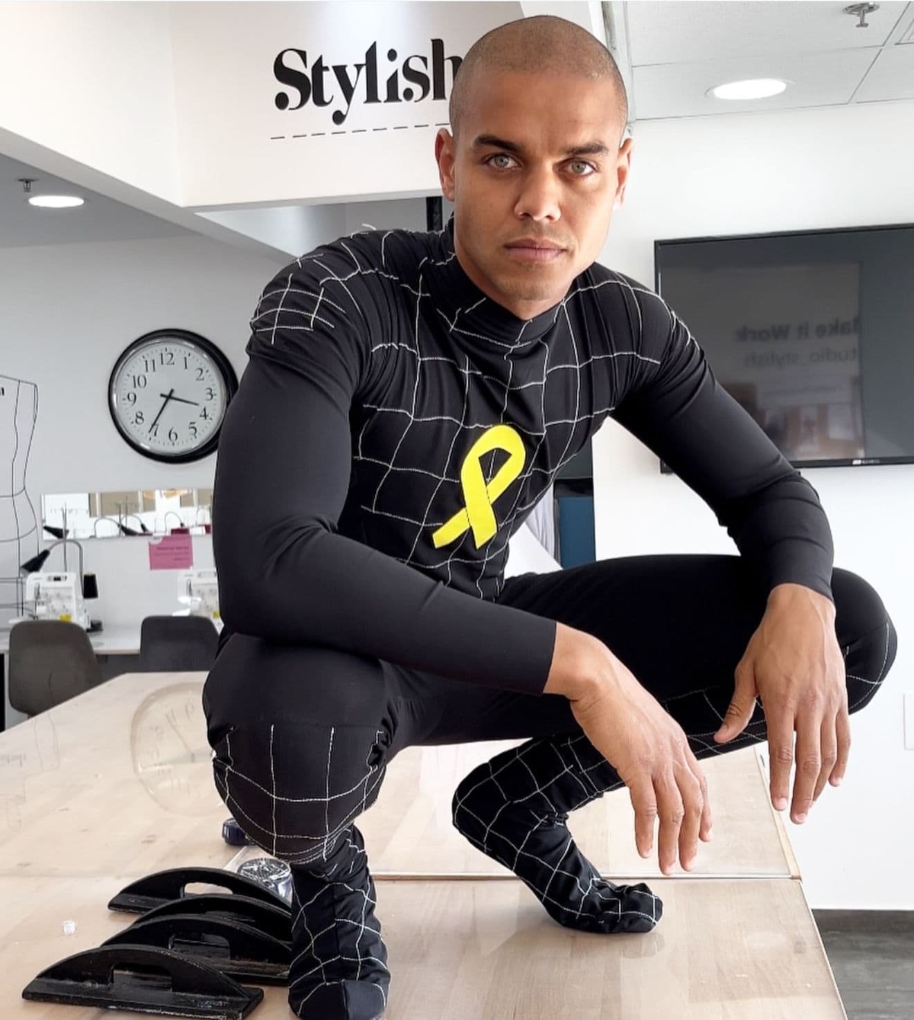 אביב מנשה בתחפושת Venom בעיצוב Stylish