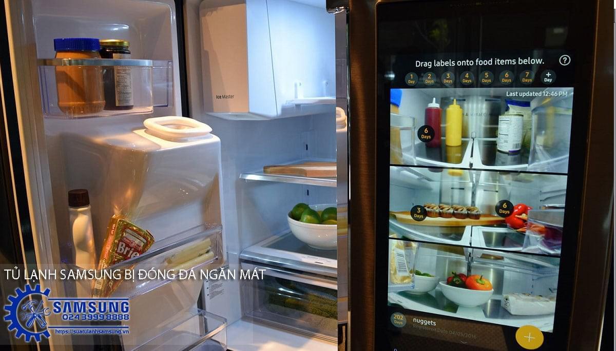 Fridge Samsung Side By Side with closed doors and interior shelves for fresh food storage.