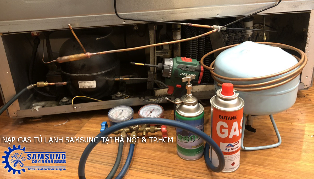Refrigerator repair, Samsung Side By Side fridge servicing, gas refilling for Samsung refrigerators, professional Samsung refrigerator repair in Hanoi & Ho Chi Minh, contact 024 3999 8888.