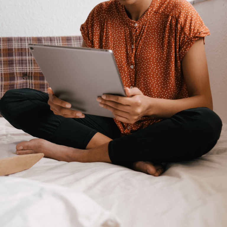 Person zero waste online shopping on tablet