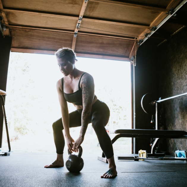a woman doing HITT at home