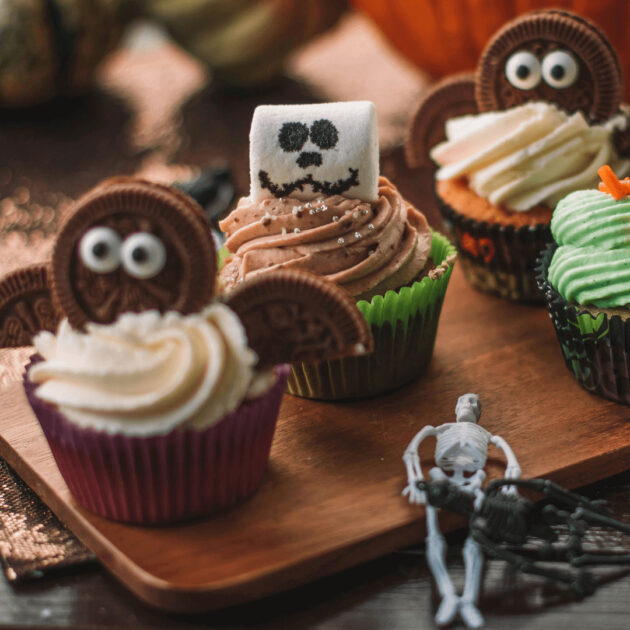 vegan oreo cupcake