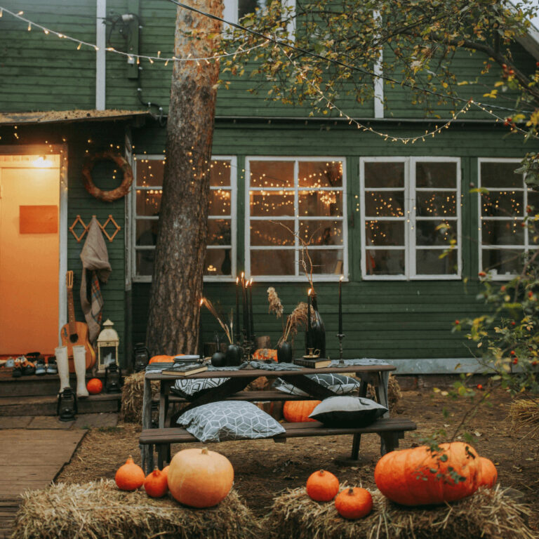 a simple backyard Halloween party at home