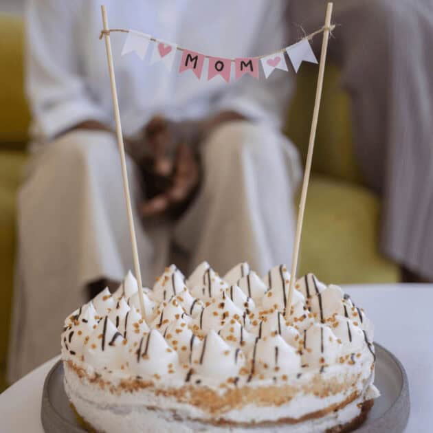 banner on birthday cake