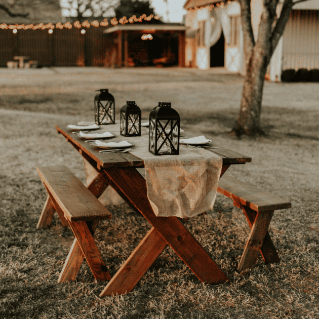 picnic table and burlap table runner