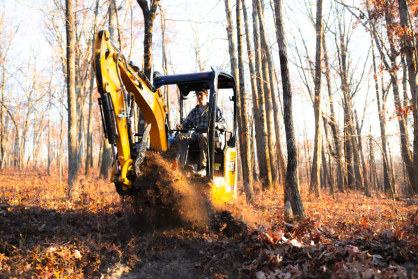 Sam_moving dirt_horizontal_wide