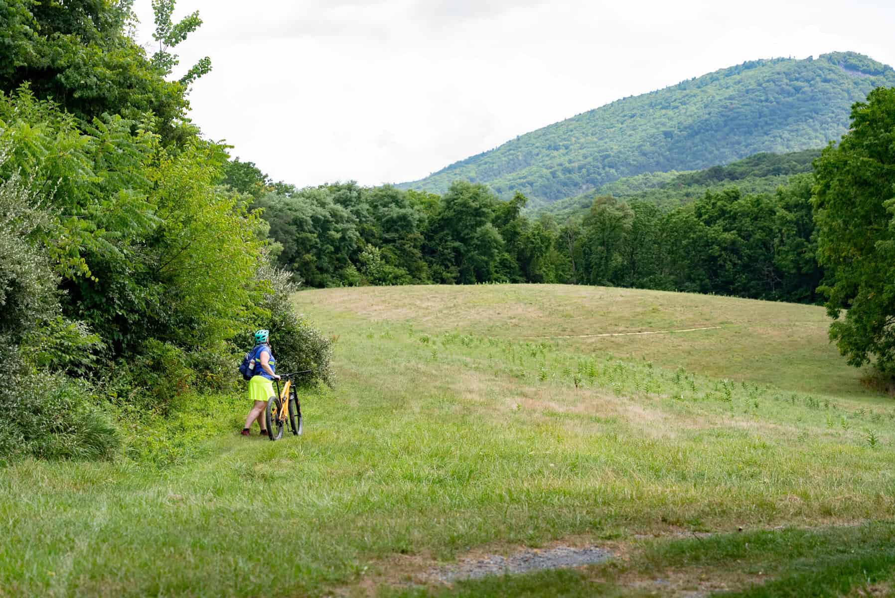 Mountain biker on Massanutten Western Slope trails
