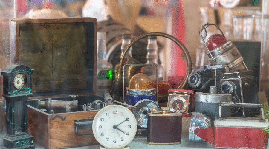 great things to look for at a garage sale