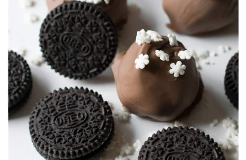 snowflake oreo cookie balls