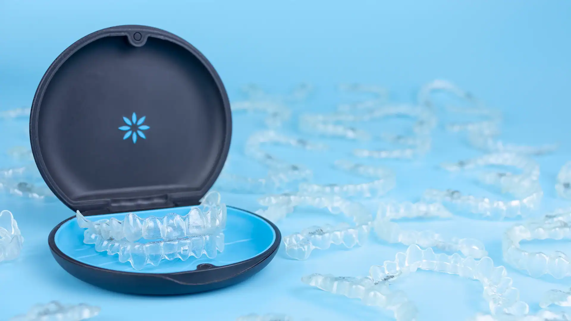 Invisibility & Comfort: The Clear Invisalign Benefits