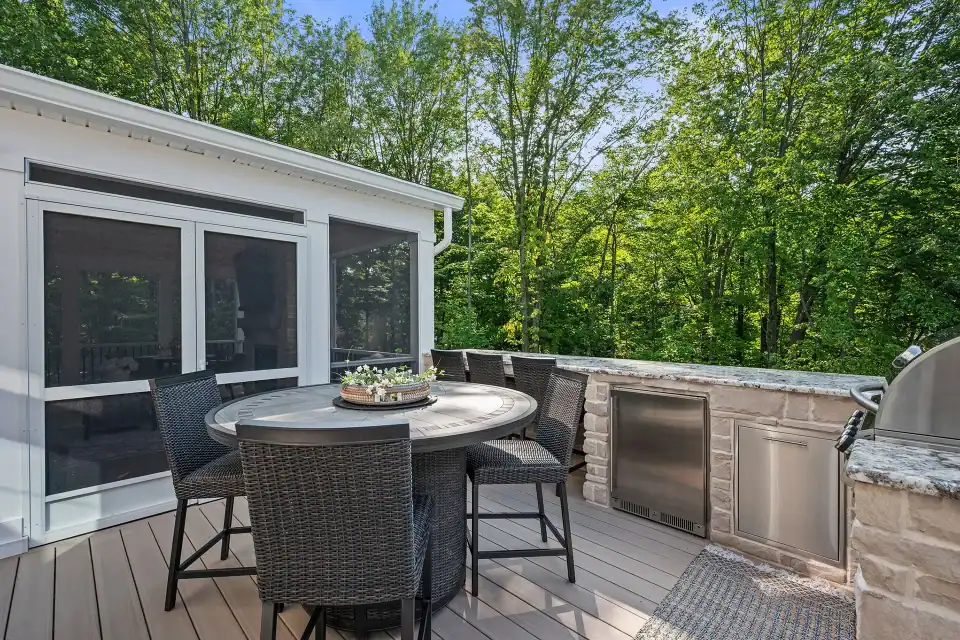 Custom Outdoor Kitchens