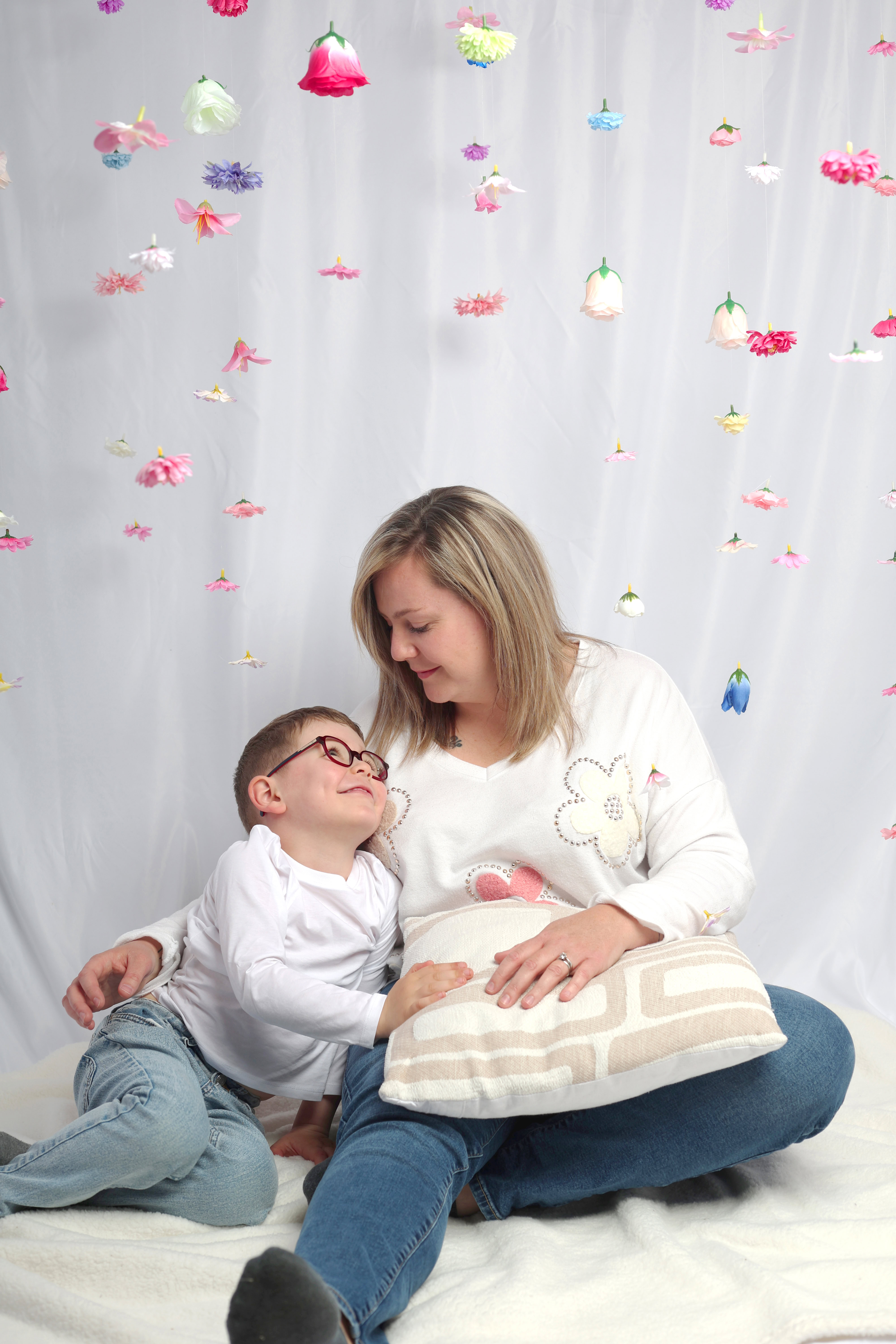 Moment tendre entre une maman et son enfant