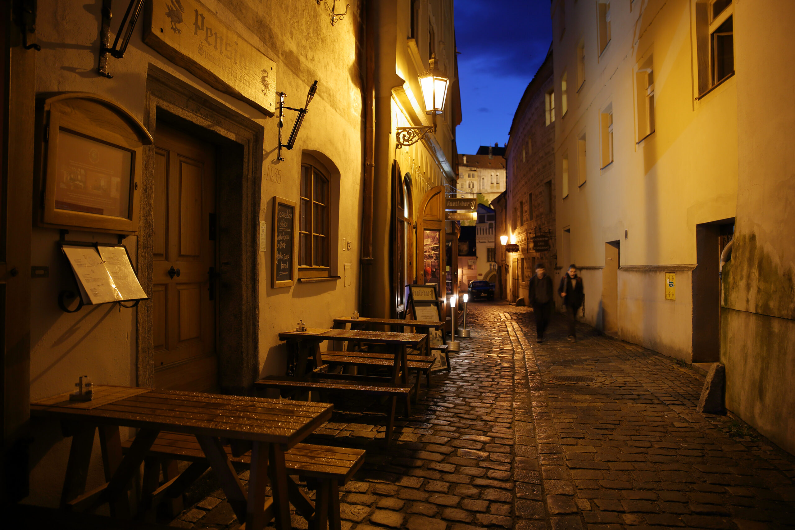 <p>Dist&acirc;ncia focal: 24 mm Exposi&ccedil;&atilde;o: F/2.8 1/6sec ISO 400</p>