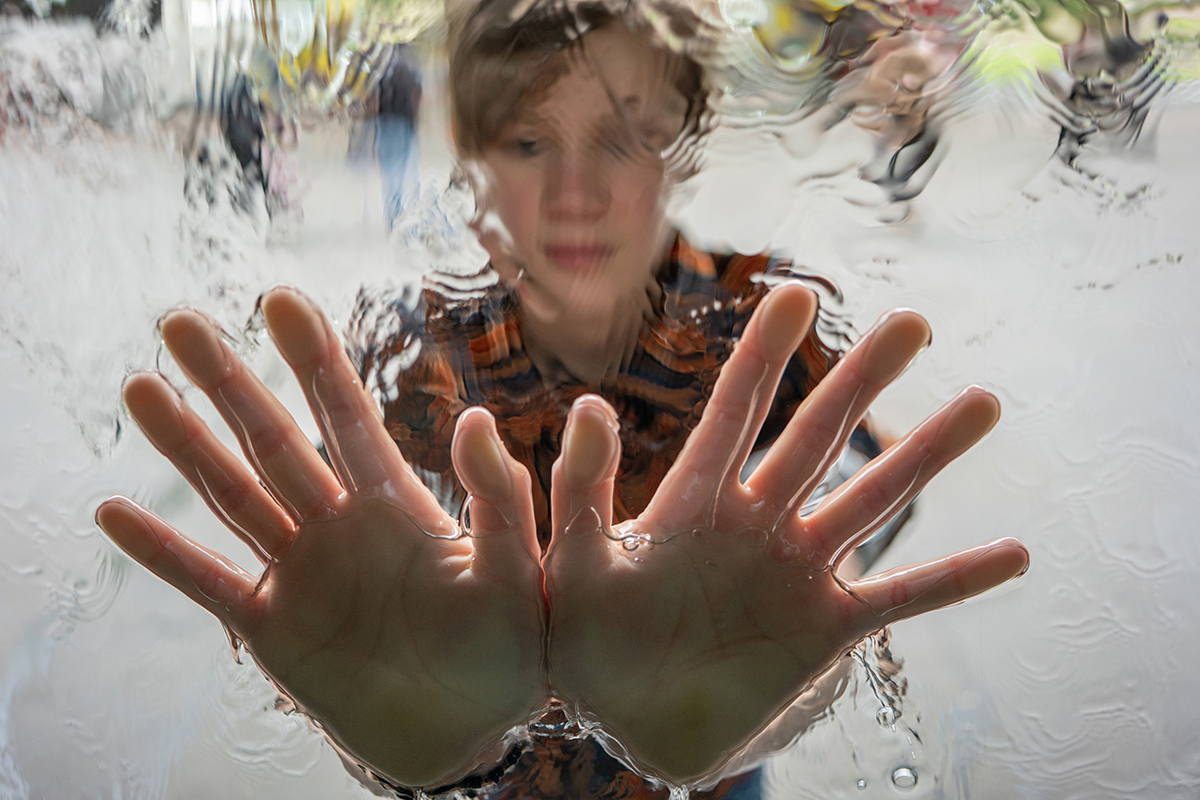 <p>Focal length : 35mm Exposure :F/2.8 1/400 sec ISO 800</p>
