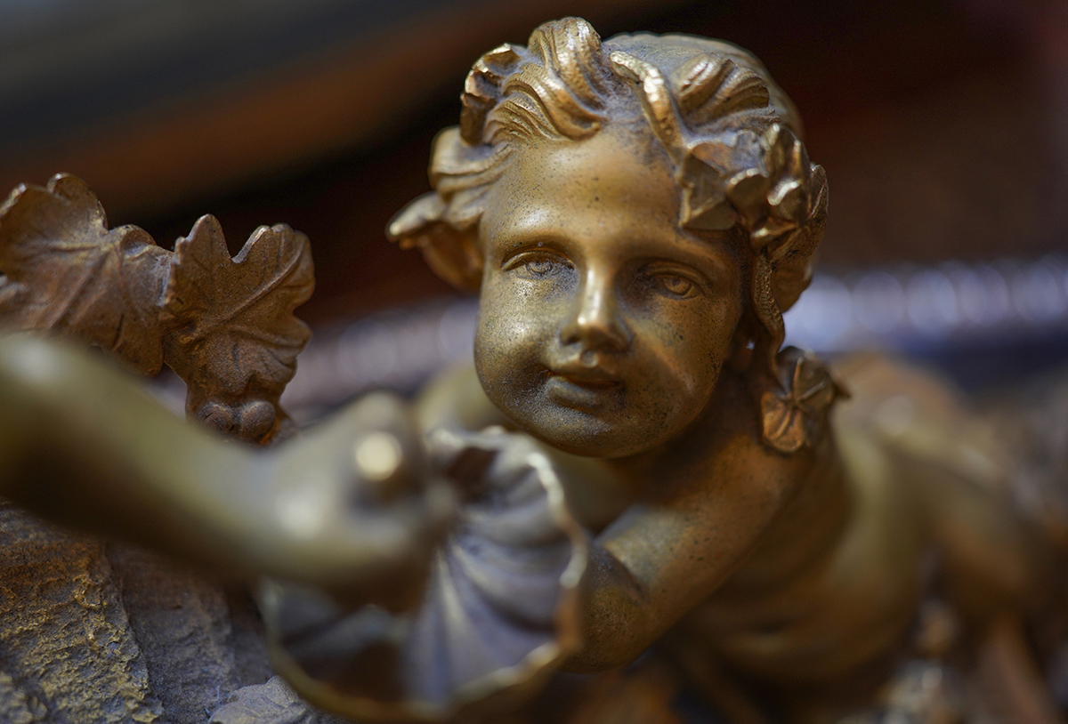 <p>Focal length : 35mm Exposure :F/2.8 1/40 sec ISO 400</p>
