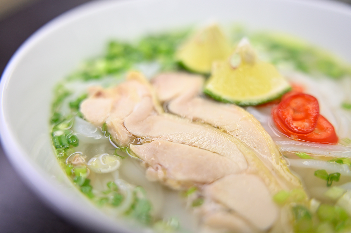 <p>Distancia focal : 28mm Exposici&oacute;n : F/2.8 1/80 seg ISO 400</p>