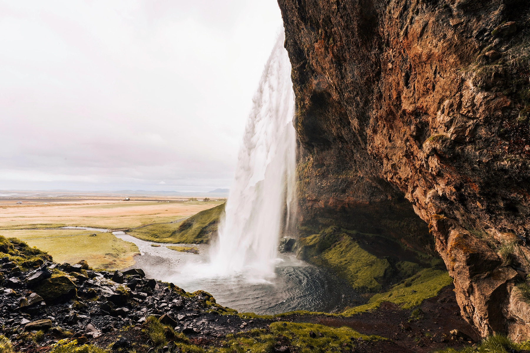 Seljalandsfoss cascading waterfall in Iceland