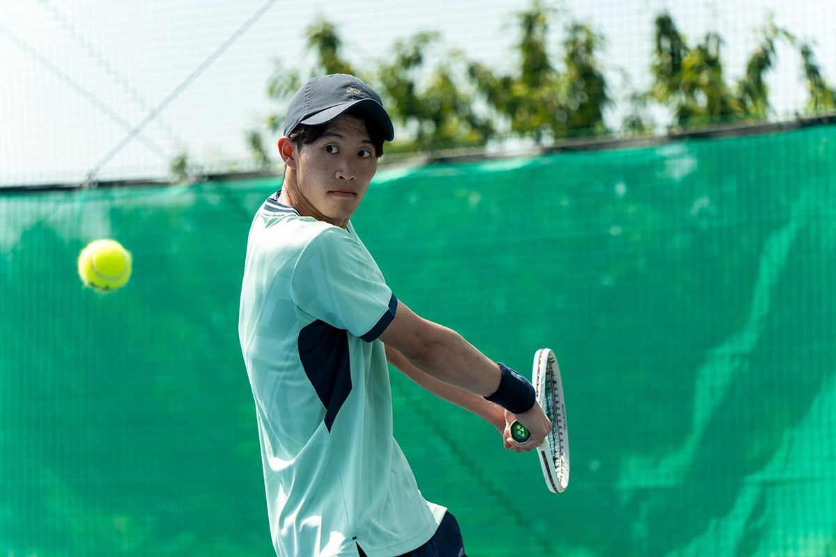 <p>Focal length : 200mm Exposure : F/5.6 1/5000 sec ISO 1600</p>
