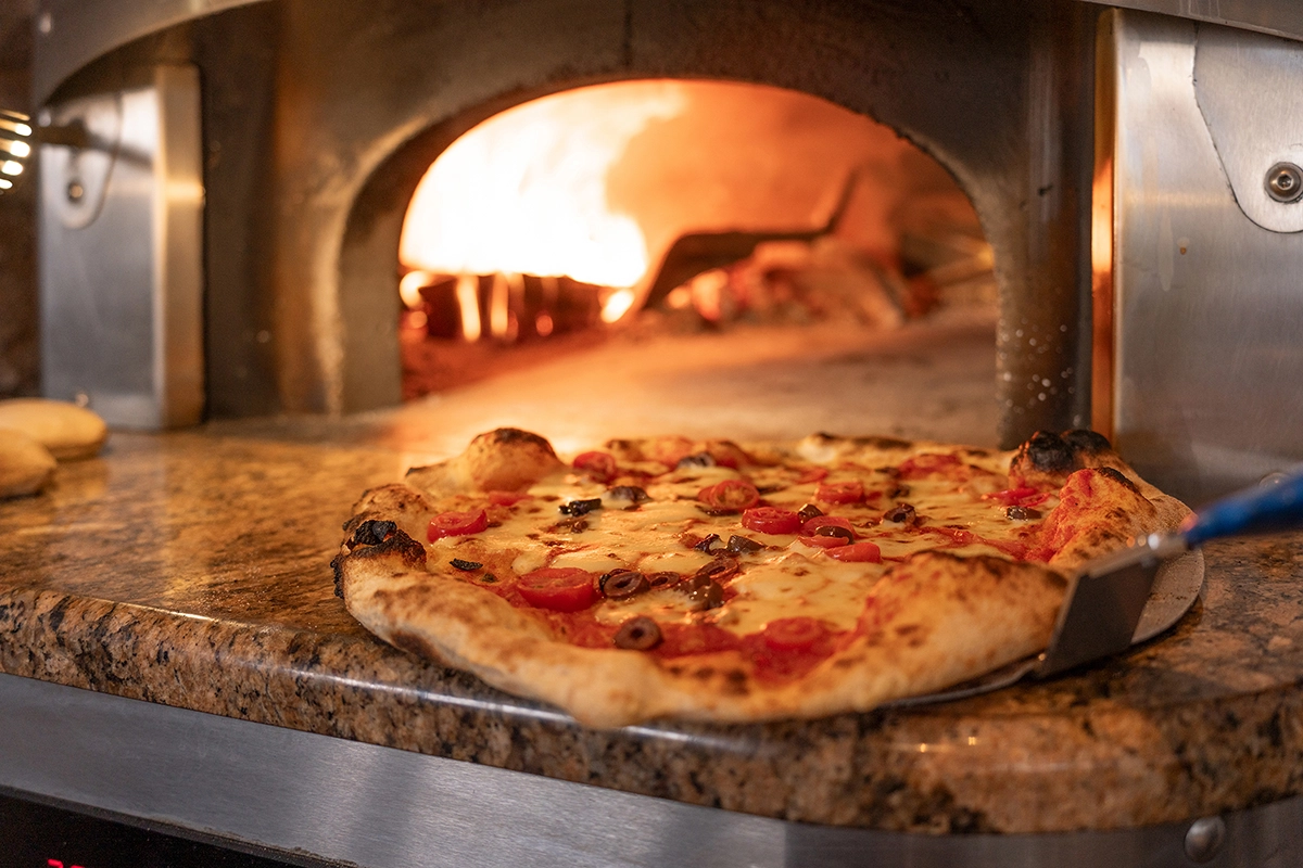 <p>Focal length : 31mm Exposure : F/3.2 1/125 sec ISO 800</p>
