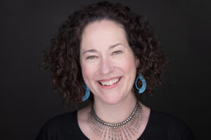 Portrait de la photographe de voyage Kenna Klosterman, présenté dans l'article sur la photographie de voyage Tamron 28-75mm F2.8 G2.