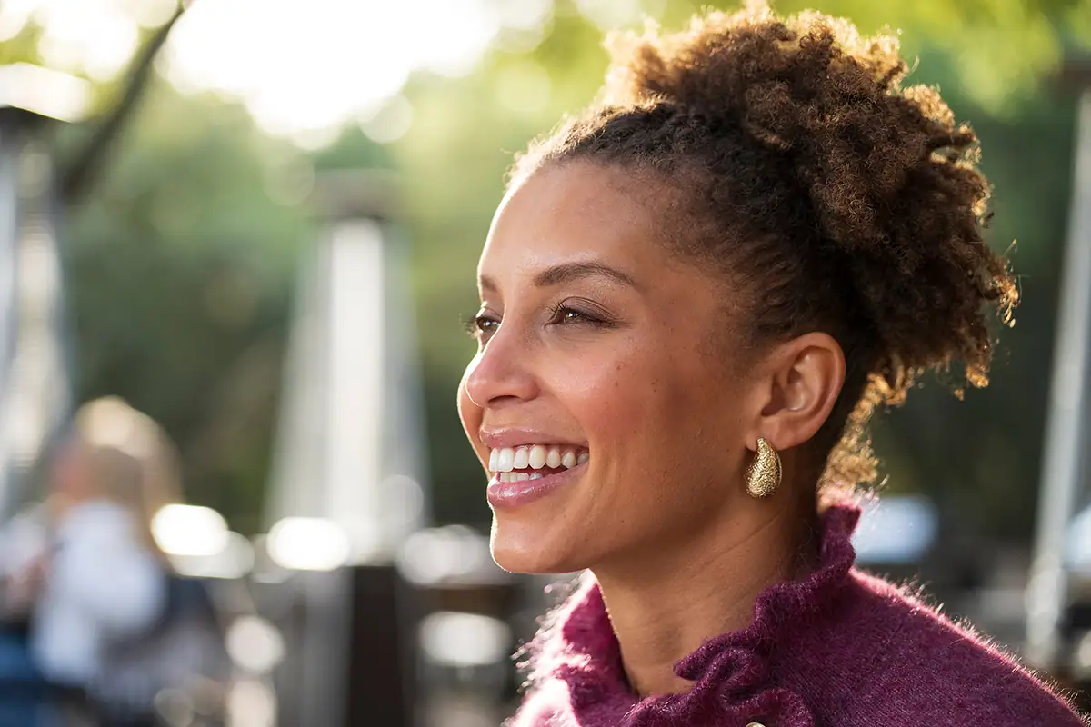 <p>Distancia focal: 73 mm Exposici&oacute;n: F/2.8 1/500 s ISO 800</p>