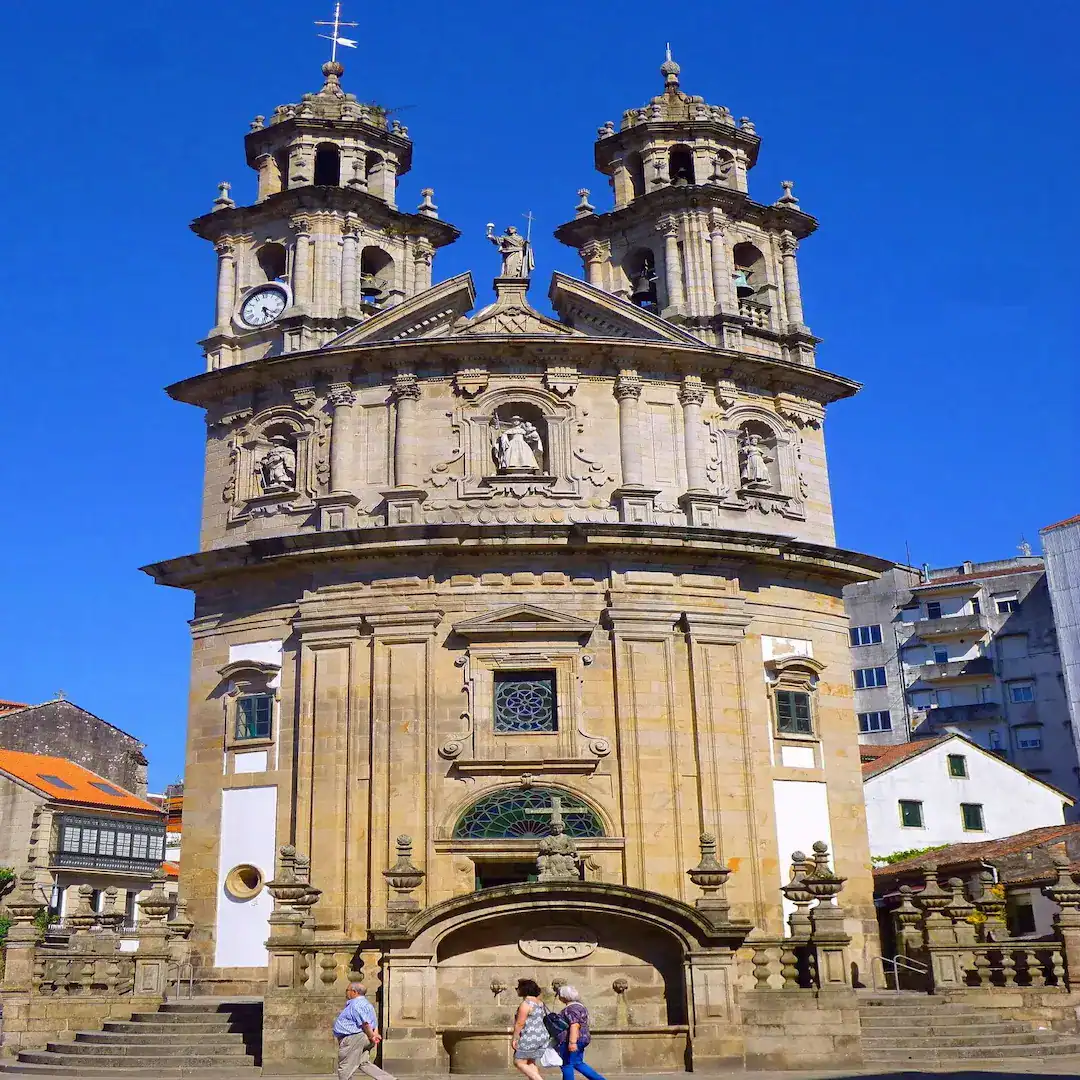 Pontevedra-Iglesia-de-la-Virgen-Peregrina