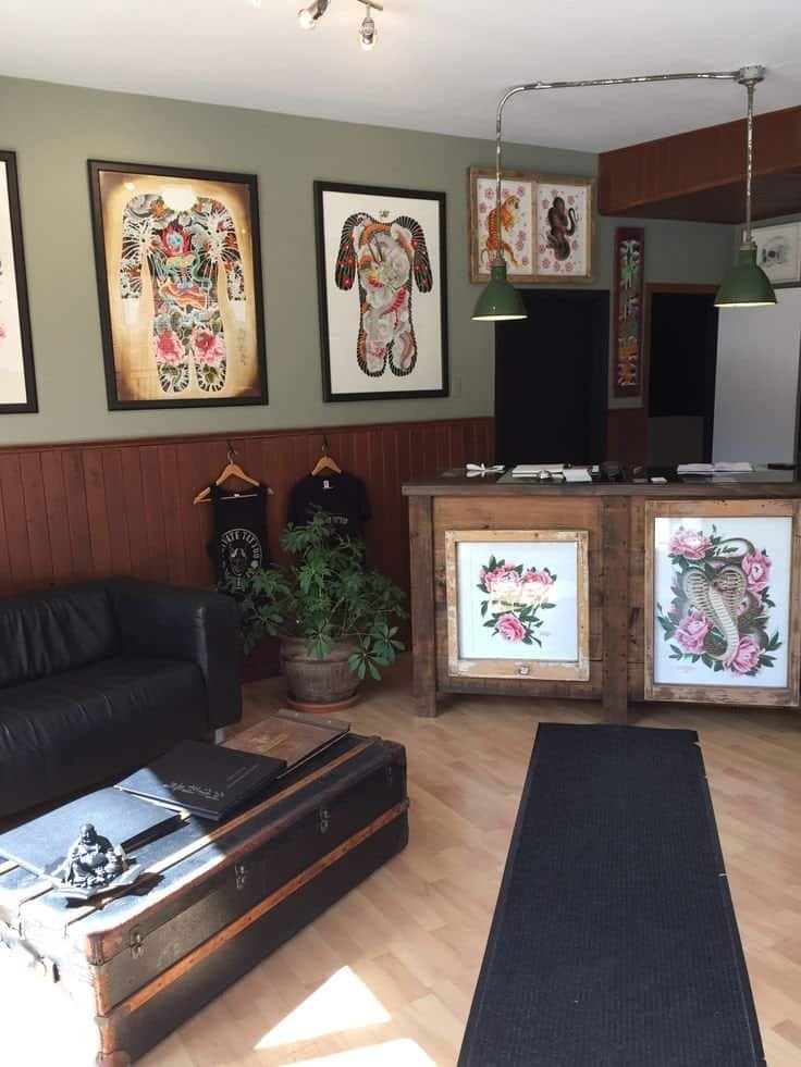 Client Waiting Area Decor