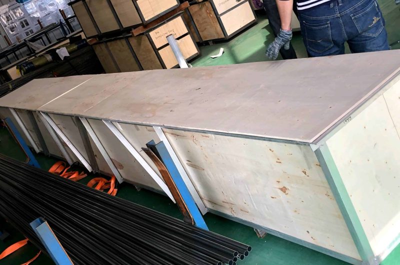 Seamless stainless steel pipes for high-pressure applications