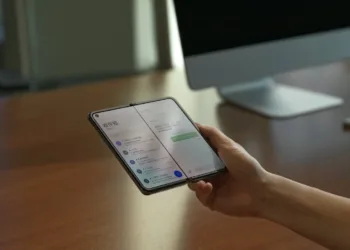 Oppo Find N Live Image - 1_TechnoSports.co.in