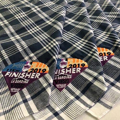 pañuelos bordados para fiestas