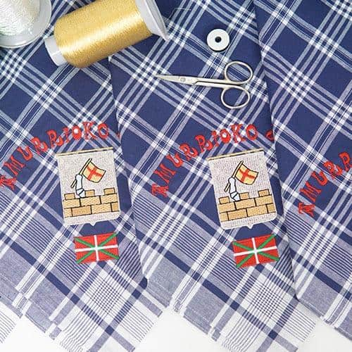 pañuelos bordados para fiestas