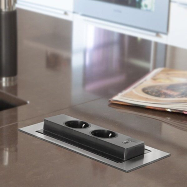 VOLTTI -pistorasia keittiöön