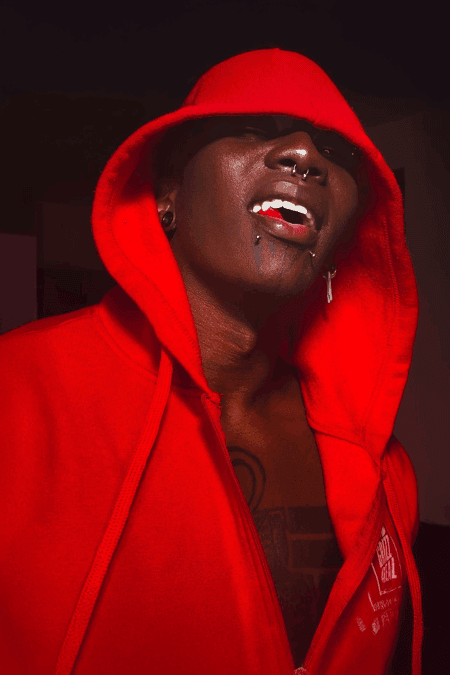 Création de vidéos publicitaires en format vertical pour TikTok et autres.