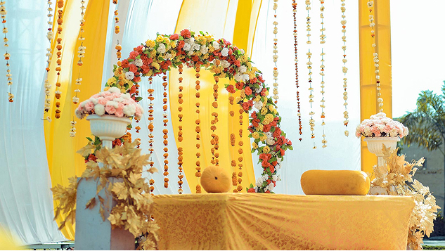 indian wedding haldi decoration 1