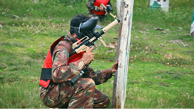 team paint ball activity