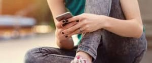 teen on social media