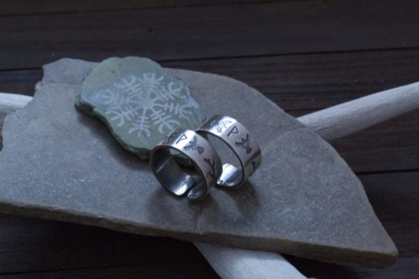 Huggin and Muninn Runes