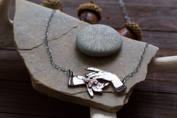 rune hands pendant