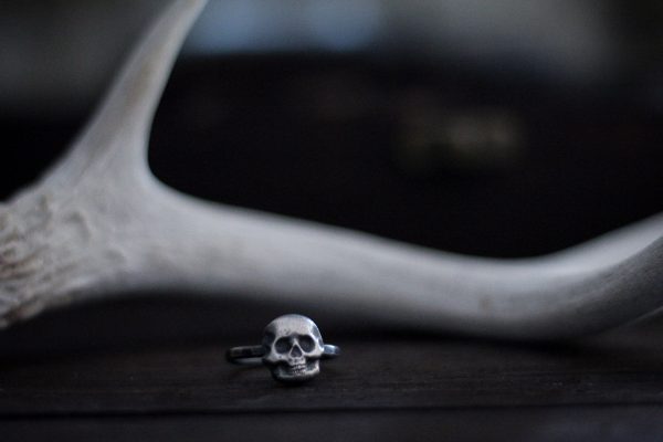 silver skull ring