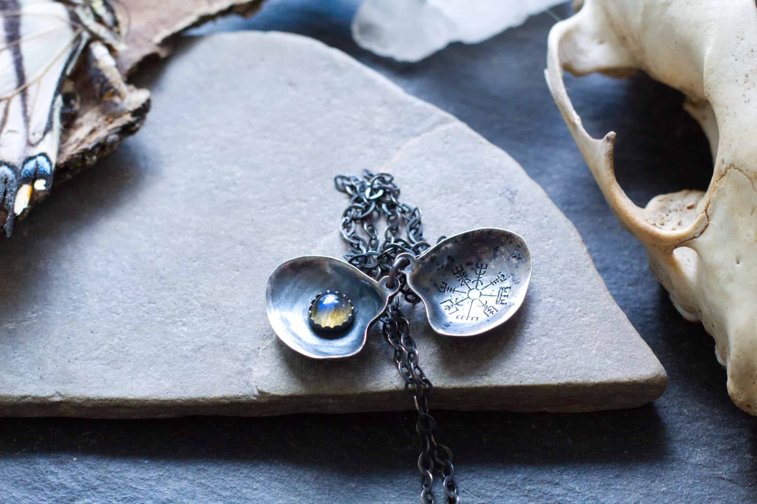 vegvisir clamshell locket pendant