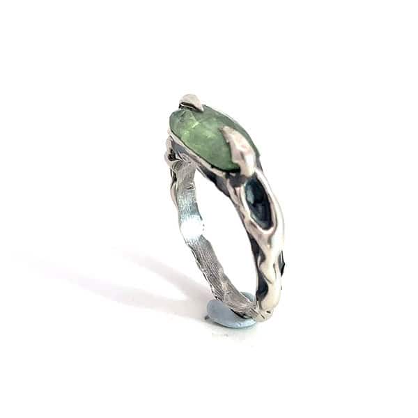 Claw Set Green Kyanite Sterling Silver Ring - Size 7.25 - Image 3