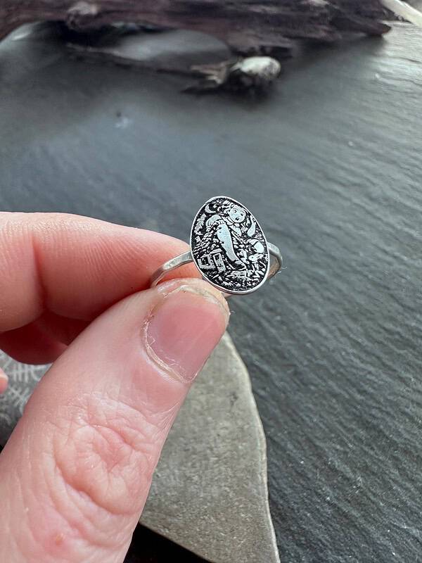 Sterling Silver Alice in Wonderland Ring, Storybook Jewelry with White Rabbit House Scene - Image 6