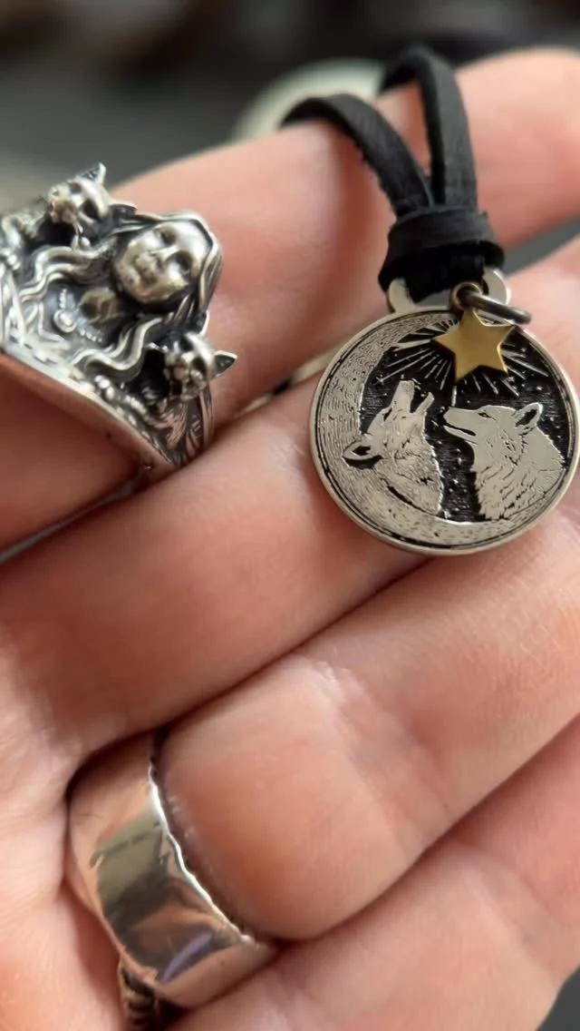 Freya’s cats rule and dogs drool?
Or was that the other way around? 🙃