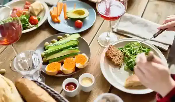 food on a table presenting nutritional diets
