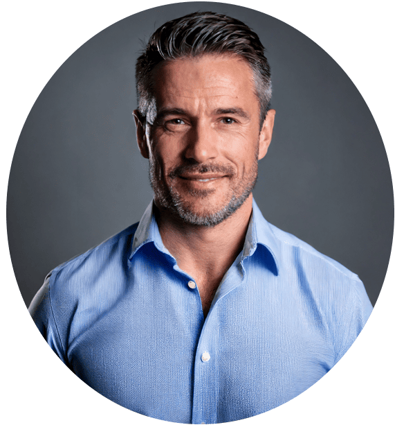Robert Thomas Head shot