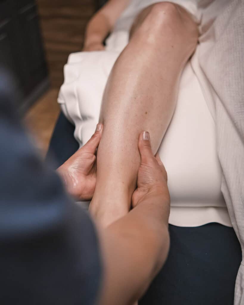 Relaxing massage therapy for stress relief and muscle relaxation at Tonic Day Spa.