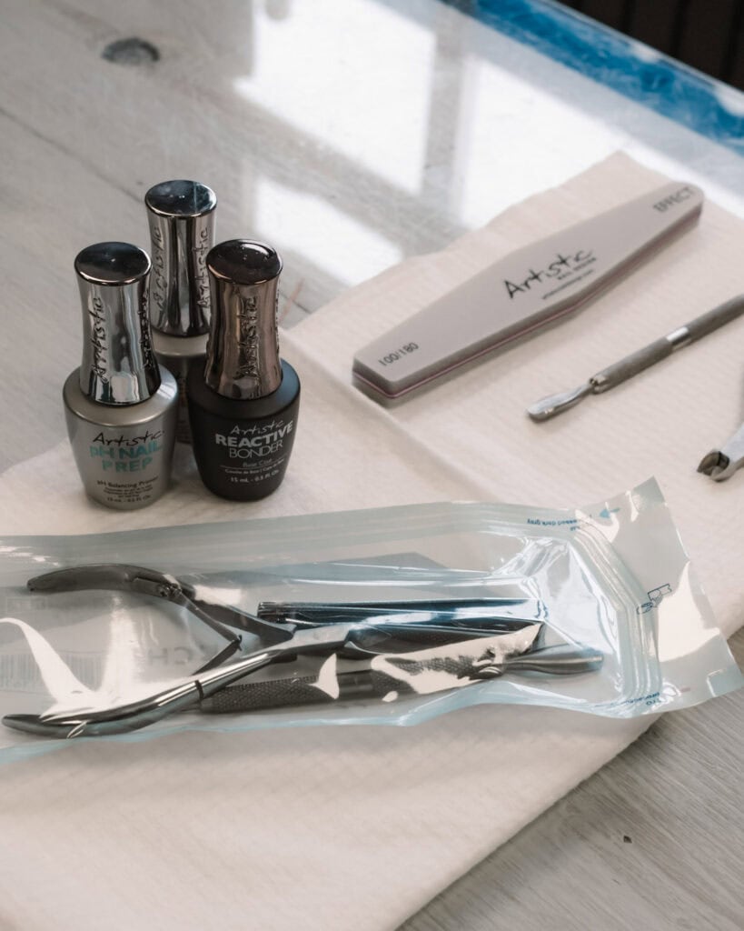 Professional waxing tools and products for effective hair removal. Perfect for a smooth, hair-free s.